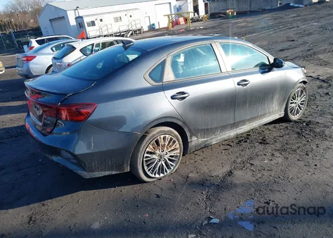 2023 Kia Forte Gt-Line z USA, uszkodzony, nr VIN 3KPF54ADXPE611109